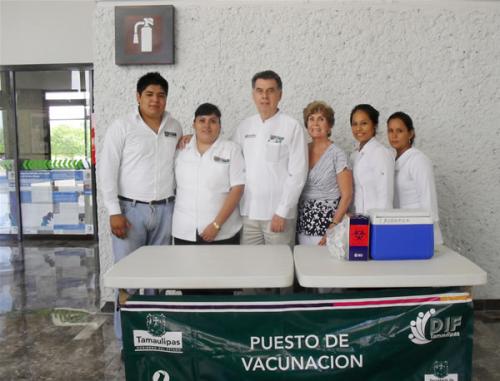 Supervisa Gobierno del Estado los módulos de vacunación en aeropuertos